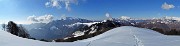 54 In arrivo alla Madonnina dei Canti con vista in Resegone e Grigne